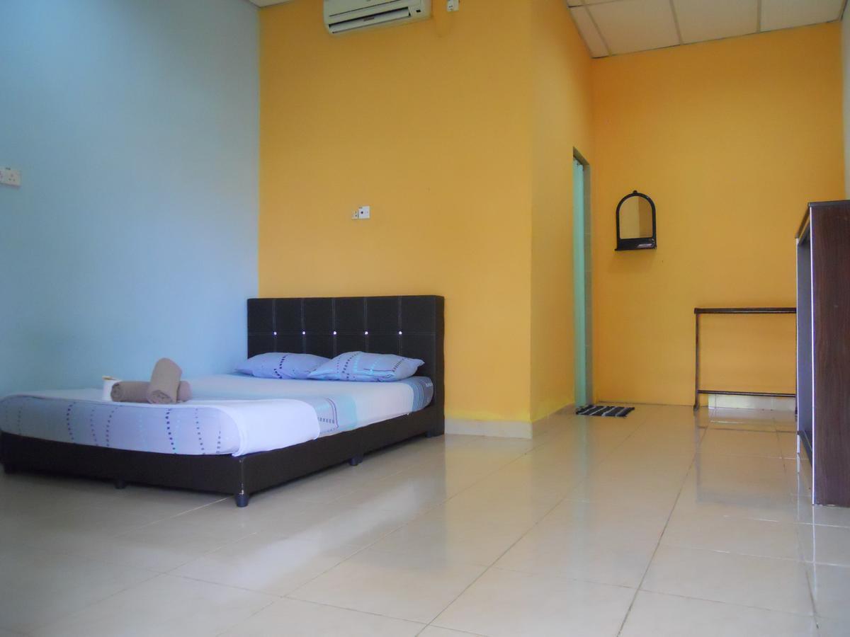 Rainbow Lodge Pantai Cenang  Exterior photo